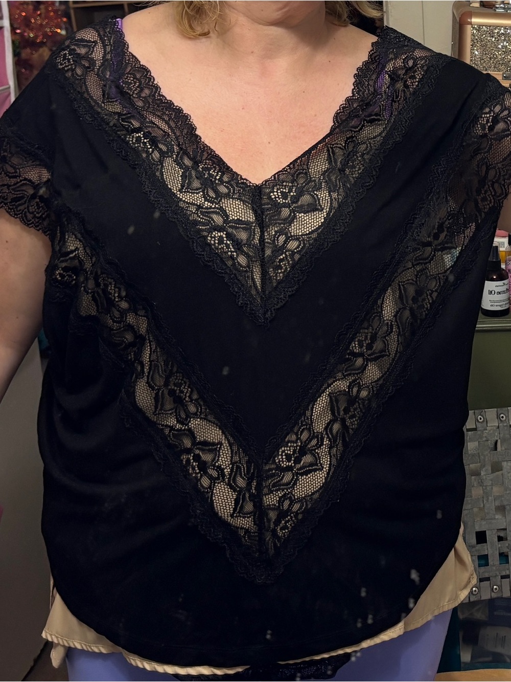 VENUS Black Lace V-Neck Short Sleeve Blouse